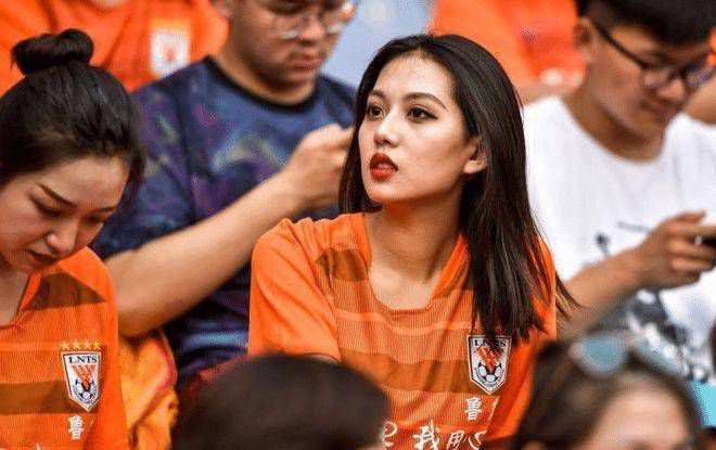 给亲女洗澡裸睡h文