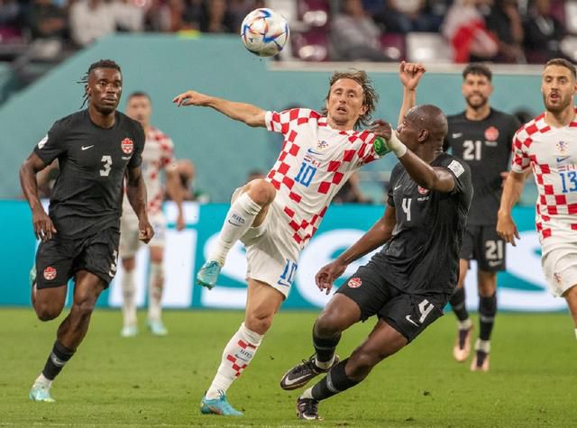 富豪刑警